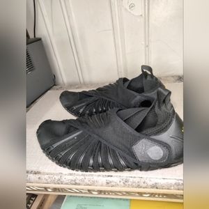Vibram Furoshiki Shoes Womens Size 11 Knit High Wrapping Barefoot Black
